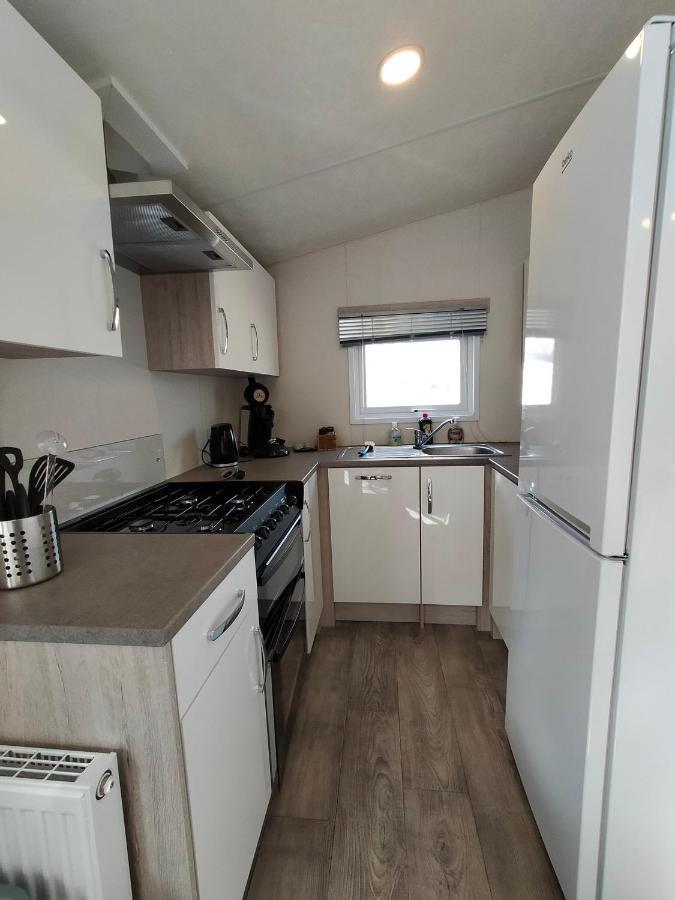 Bj Chalets - De Rug 1 - Vakantiepark Lauwersoog - Luxe Chalet Met Vaatwasser! Vroege Incheck! Zewnętrze zdjęcie