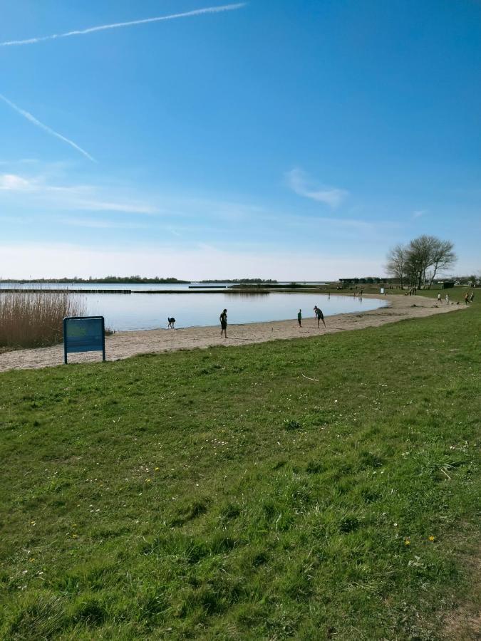 Bj Chalets - De Rug 1 - Vakantiepark Lauwersoog - Luxe Chalet Met Vaatwasser! Vroege Incheck! Zewnętrze zdjęcie